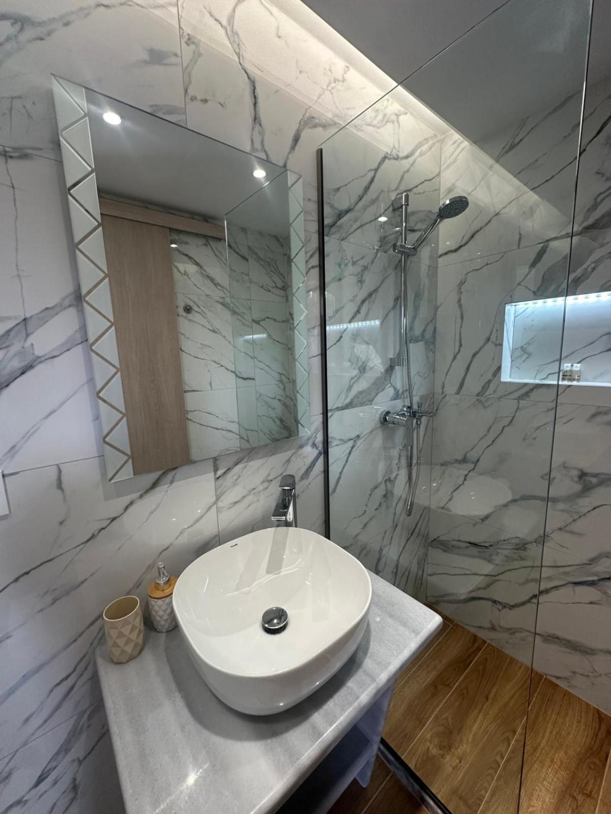 Stefanos Apartment